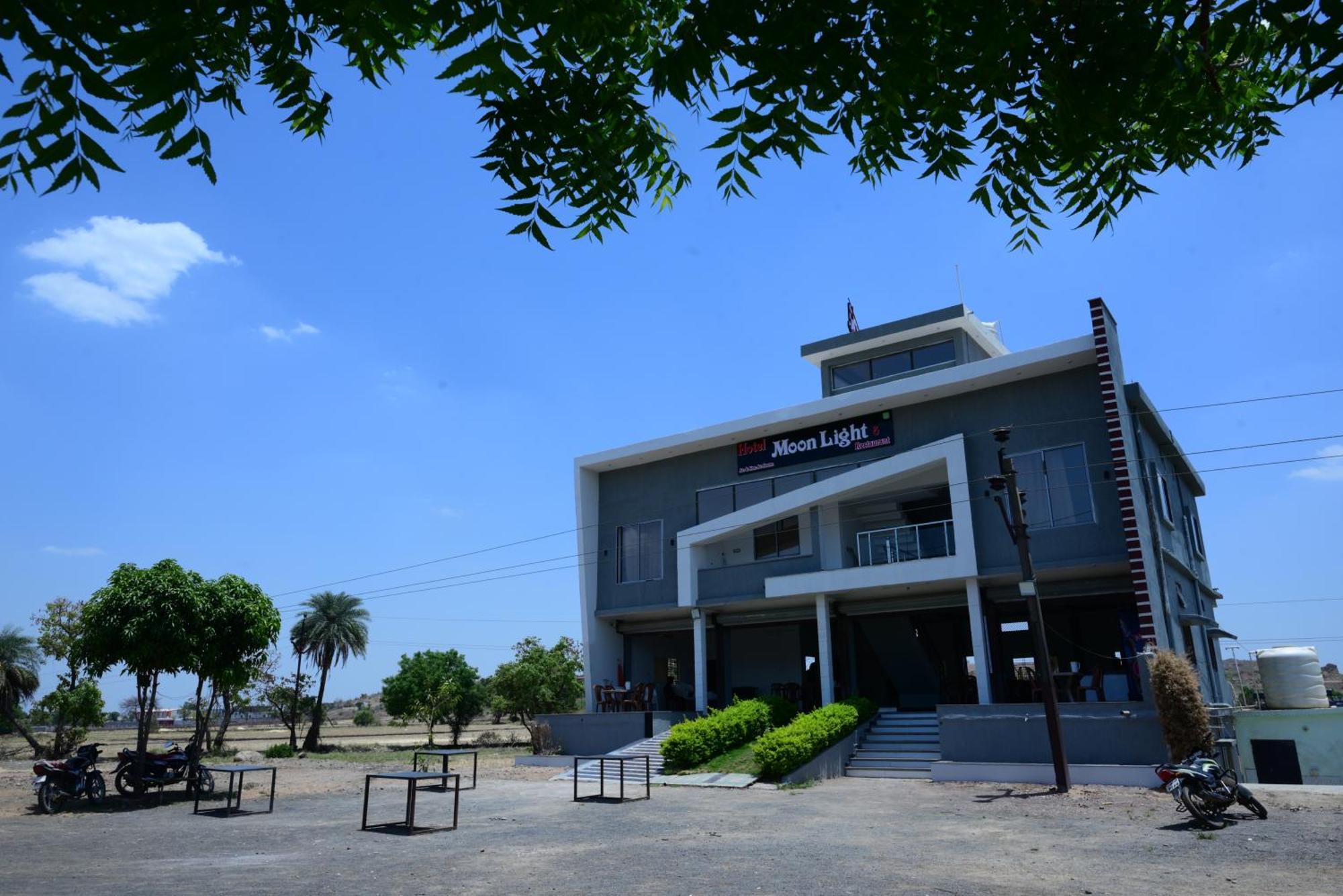 Hotel Moonlight & Restaurant Sehore Exterior foto