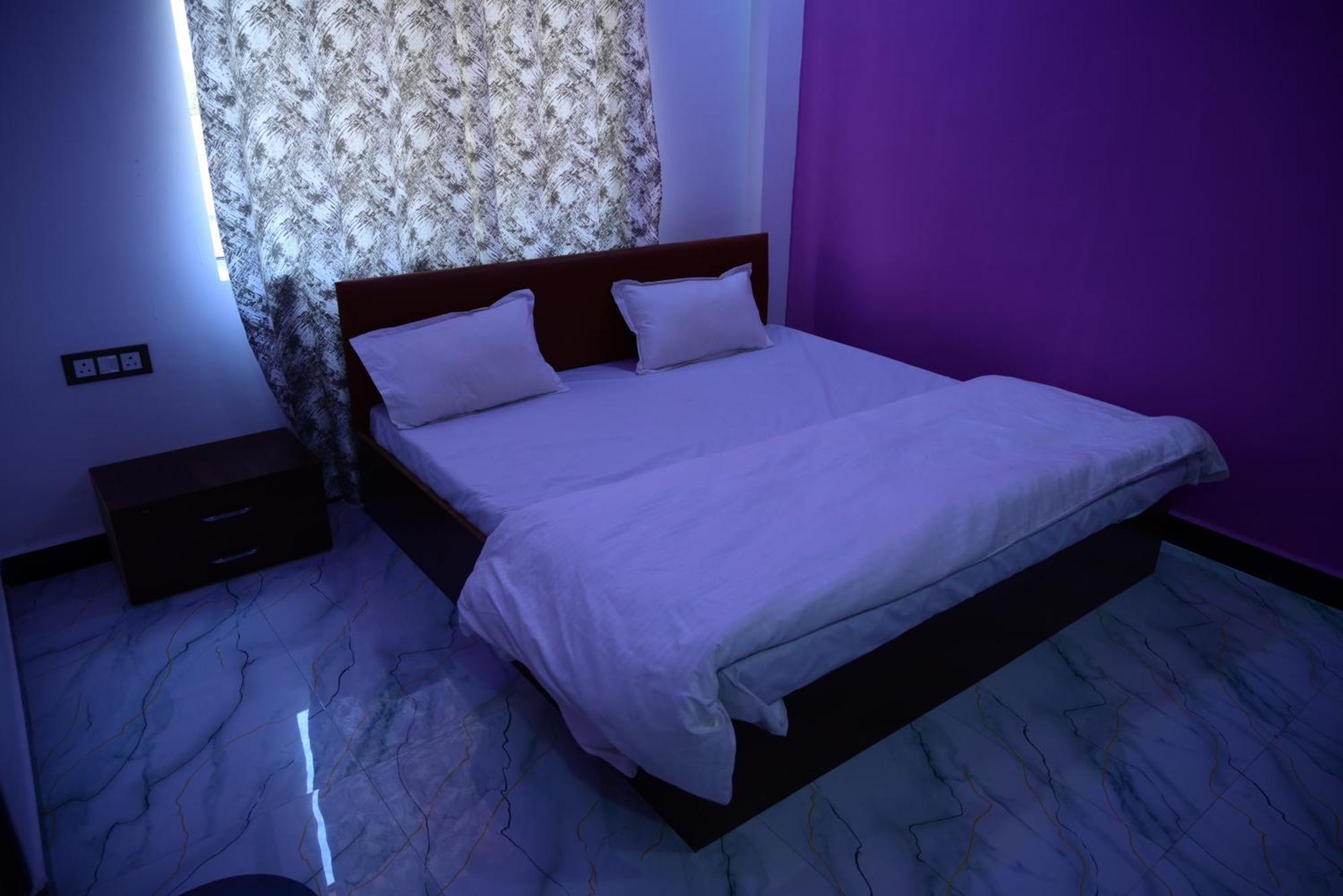 Hotel Moonlight & Restaurant Sehore Zimmer foto